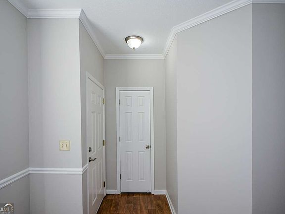 4th image of 1731 Pryor Rd SW Unit 108