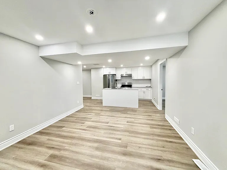 152 Oldham St — Photo 9