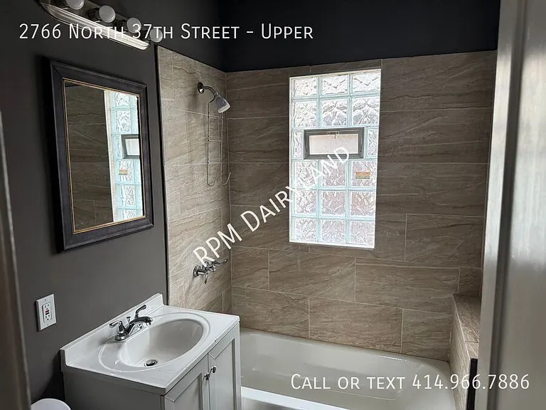 2766 N 37th St #UPPER — Photo 7