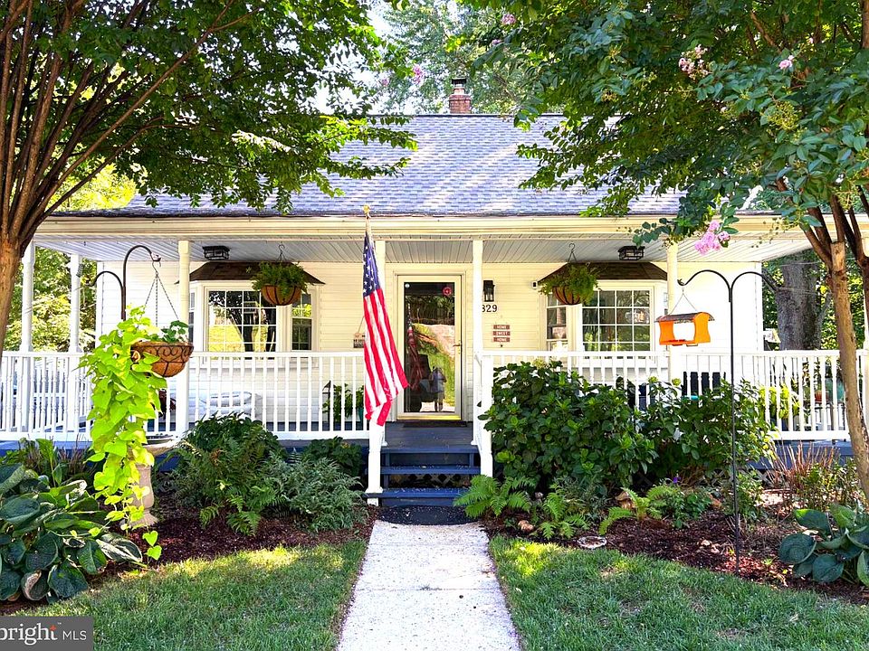 1st image of 829 Clifton Ave