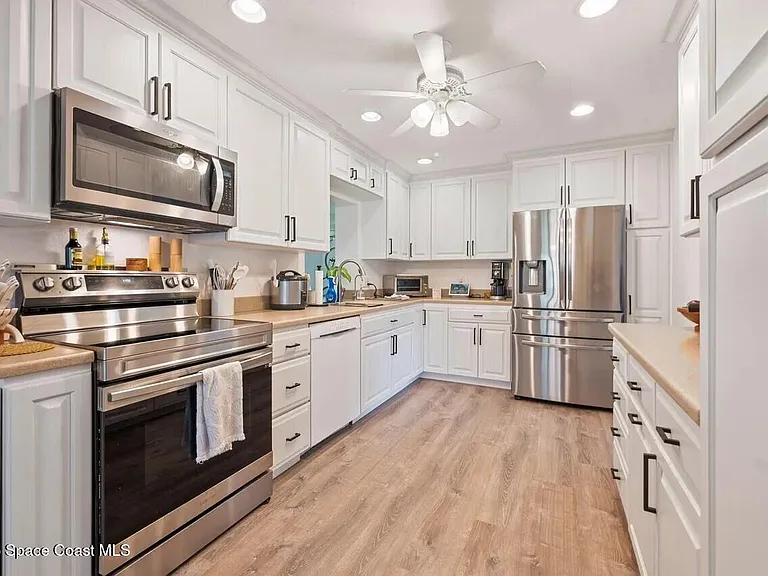 340 Greenway Ave — Photo 9