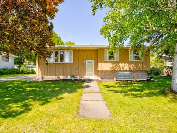 1104 Owena St, Marinette, WI 54143