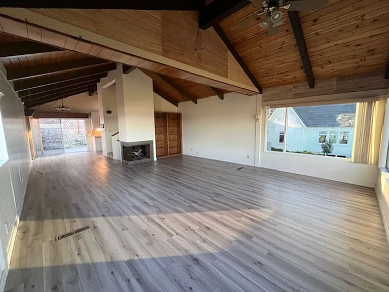 3413 Ocean Blvd — Photo 3