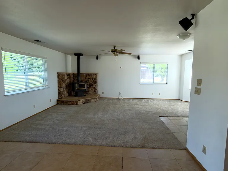 8664 Deschutes Rd — Photo 8