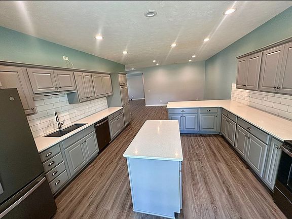 5th image of 514 S Woodland Dr