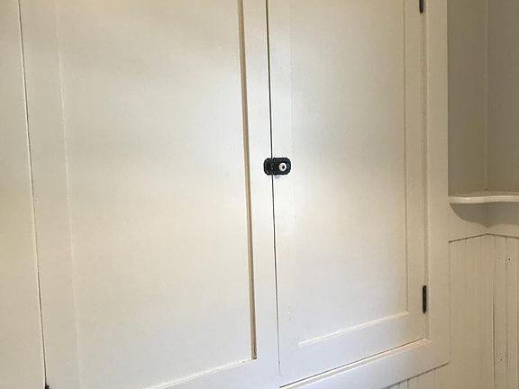 Great bathroom storage