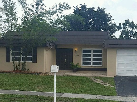 3rd image of 7310 NW 81st St