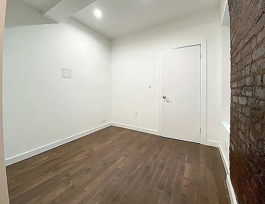 3rd image of 206 E 81st St APT 2C