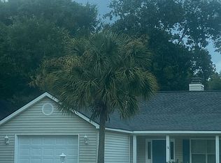 68 Voyagers Dr, Pawleys Island, SC 29585