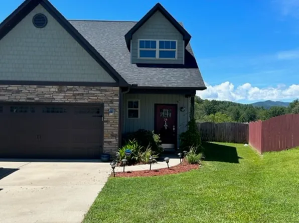39 Mallard Run Dr, Arden, NC 28704