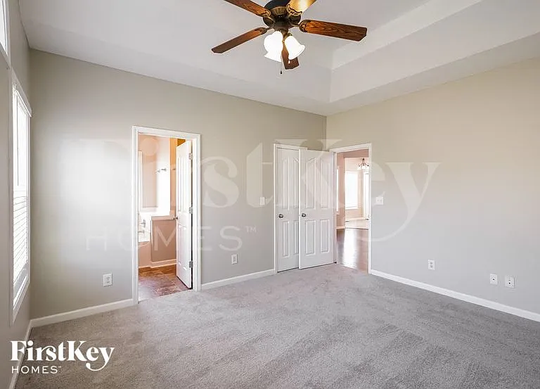 1237 Fossil Dr — Photo 6