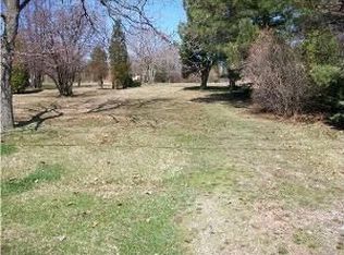 8275 Arquette Rd, Oregon, OH 43616