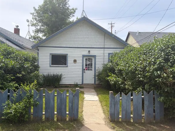 301 2nd St E, Drumheller, AB T0J 0Y4