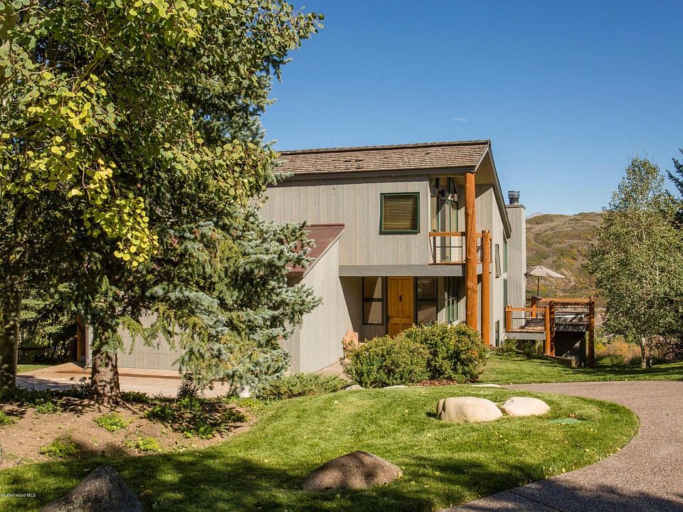 Summer Exterior Entry
