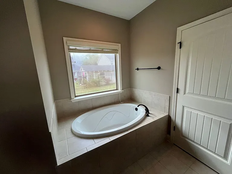 6841 Wren Creek Dr — Photo 7