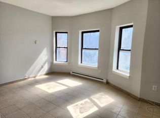 1090 William St FLOOR 1, Elizabeth, NJ 07201