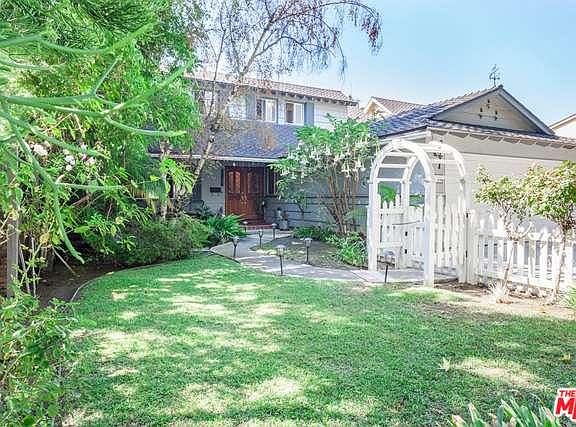 2nd image of 13854 Cumpston St