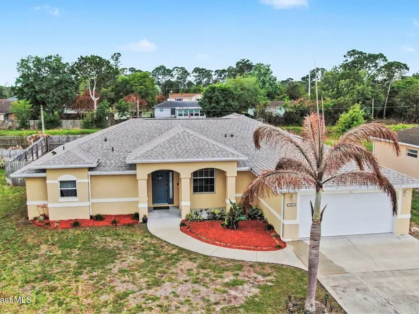 992 Coquina St SE, Palm Bay, FL 32909