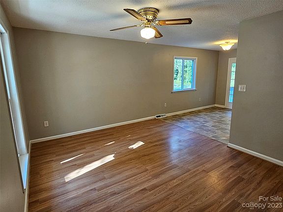 3rd image of 7301 Lancashire Dr