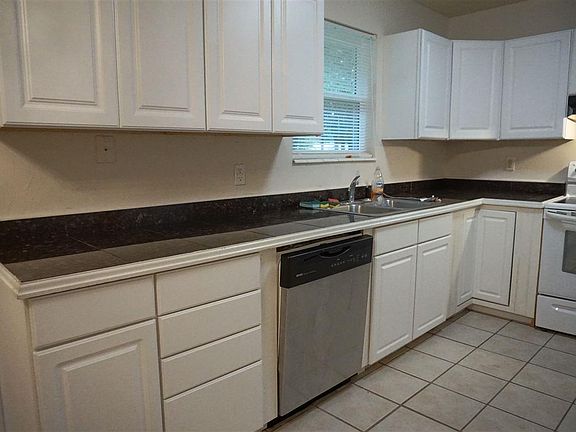 5th image of 4513 Cherbourg Way