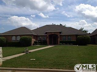 122 Honeysuckle Dr, Justin, TX 76247