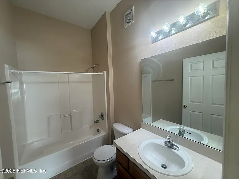 5150 Playpen Dr #2-1 — Photo 26