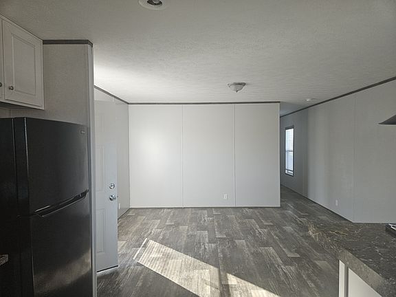 2nd image of 11828 N College Ave