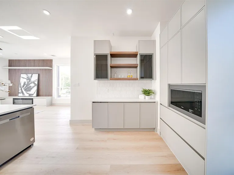 512 N Lancaster Ave #2 — Photo 10