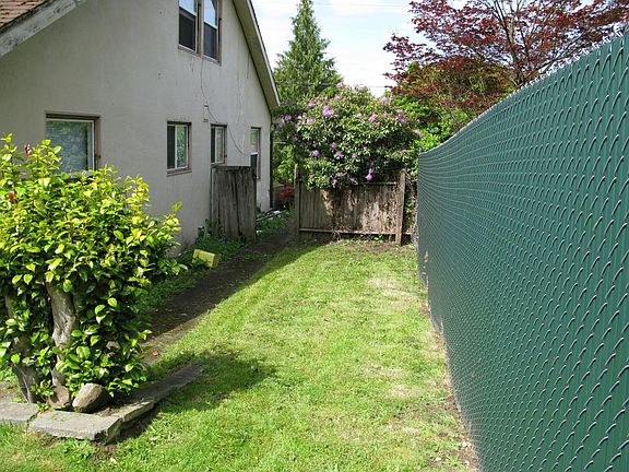 2nd image of 5825 A St