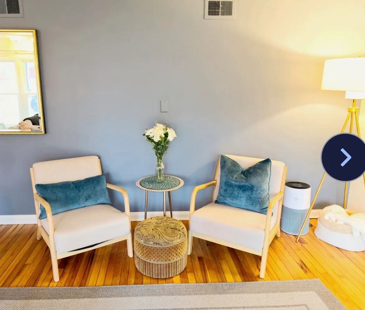 3 bed, 1.5 bath, 1324 sqft, $2,500 — Photo 4