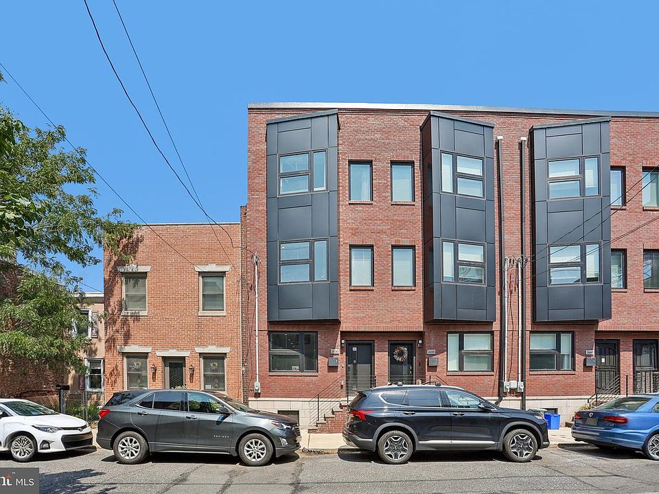 1st image of 2656 Salmon St
