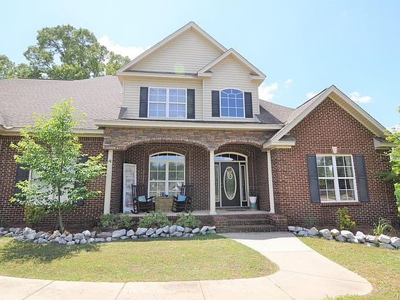 2nd image of 705 Belle Maison Dr