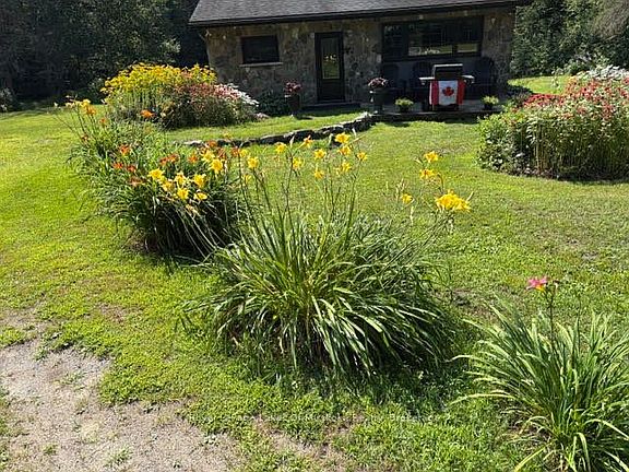 2nd image of 2551 Yearley Rd