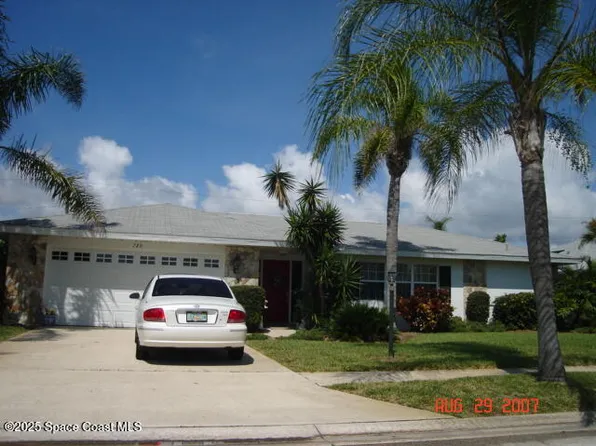 720 Poinsetta Dr, Satellite Beach, FL 32937