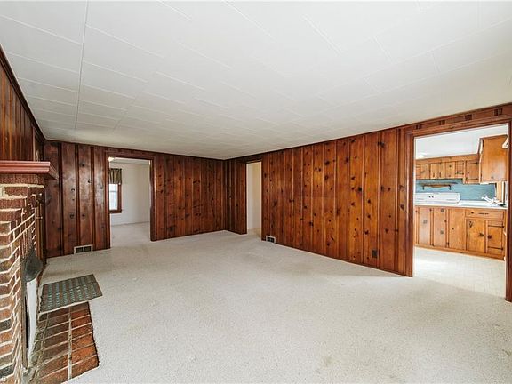 5th image of 119 Oak Forest Dr
