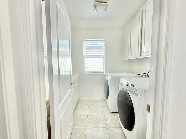 34619 Chinaberry Dr — Photo 24