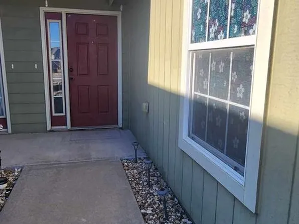 2504 Brookebend, Junction City, KS 66441