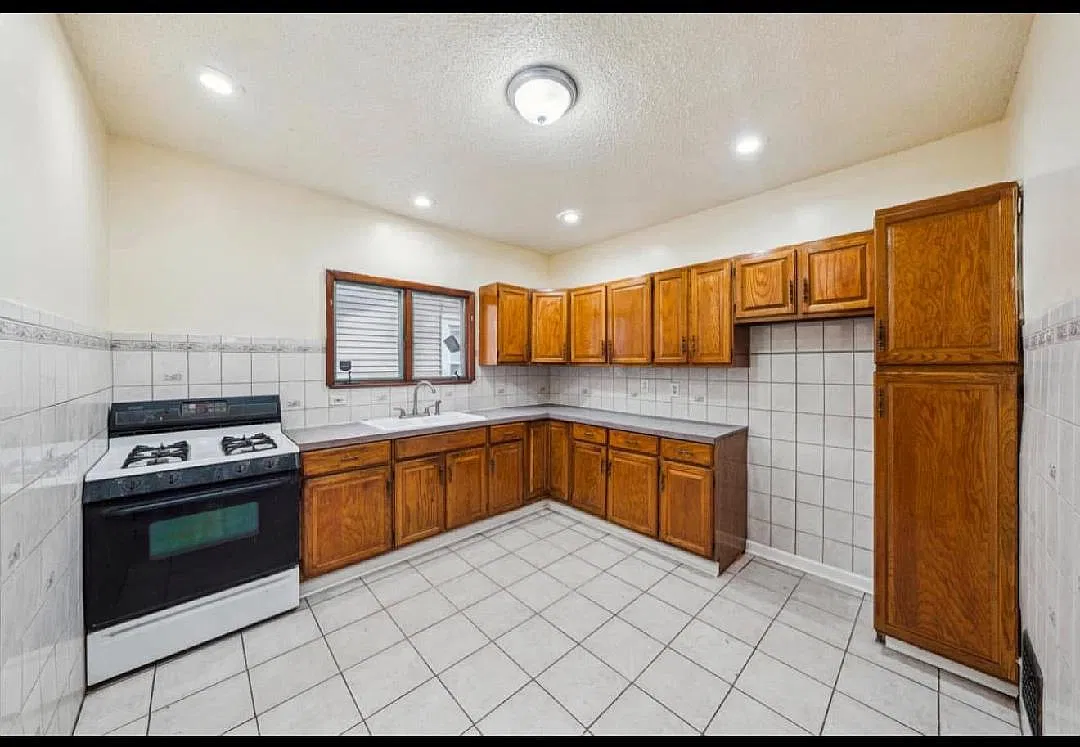 3 bed, 1350 sqft, $1,050 — Photo 2