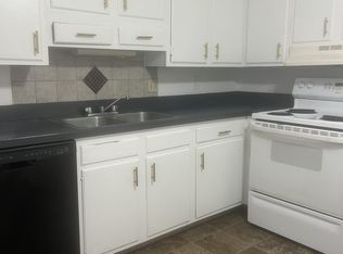 6315 Hickman Rd #6, Urbandale, IA 50322