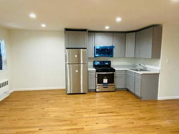 4th image of 1066 E 102nd St