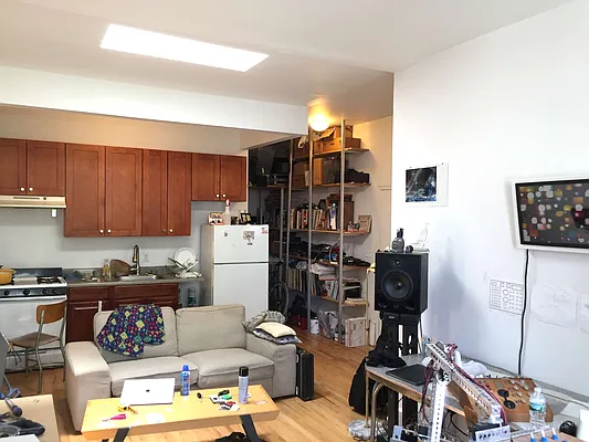 Rented by OT Real Estate | media 11