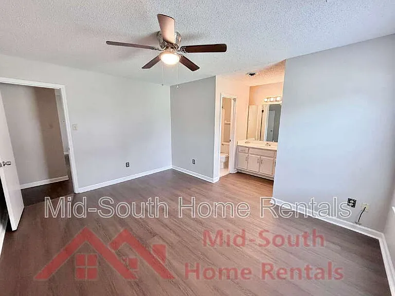 7328 Hillshire Dr — Photo 14