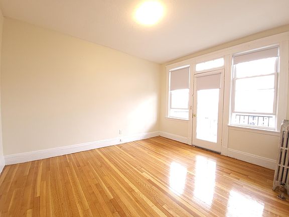 5th image of 1634A Commonwealth Ave #A24
