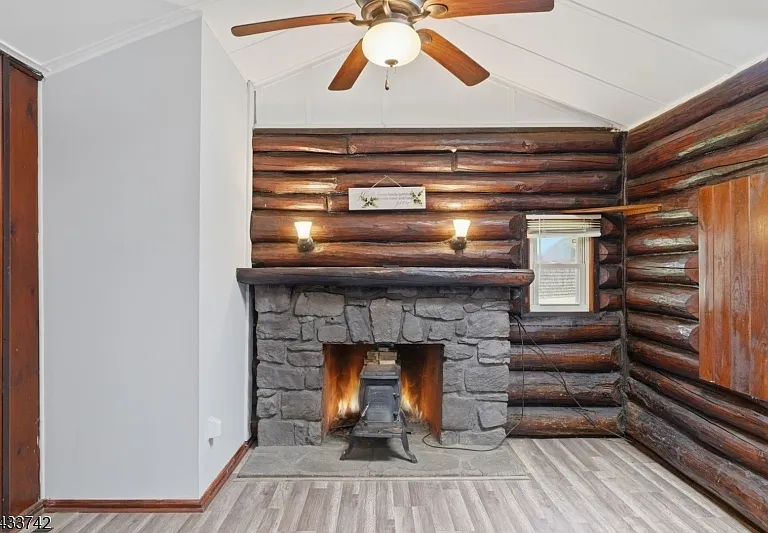 33 Hillside Ave — Photo 10