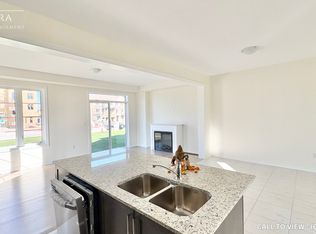 97 Armilia Pl #97, Whitby, ON L1P 0P7