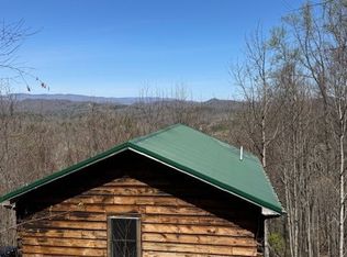 197 Mahogany Ct, Lansing, NC 28643