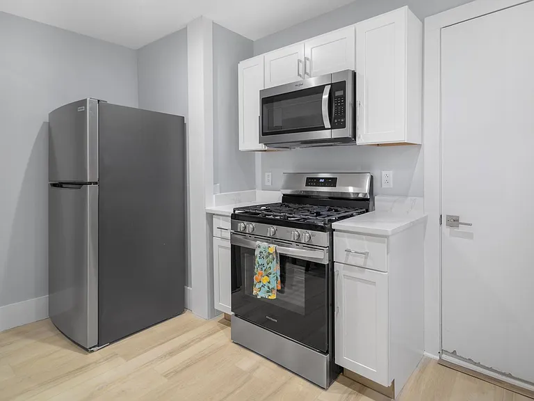 104 Harvard Pl — Photo 255