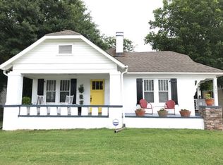 2568 Harris St, East Pt, GA 30344