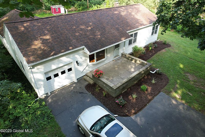 5th image of 1 Hillandale Drive