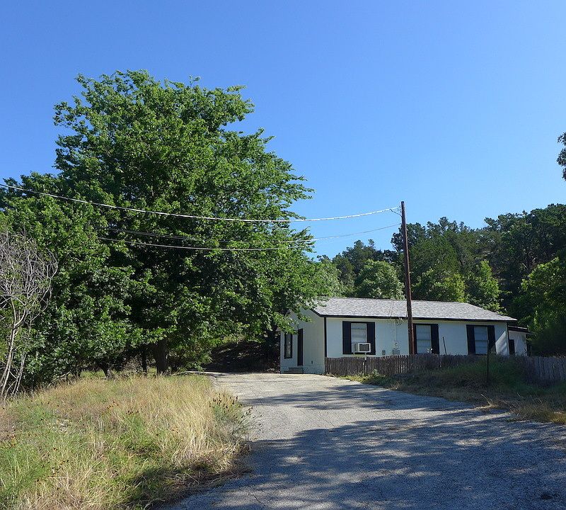 1st image of 260 KERRVILLE SOUTH DR